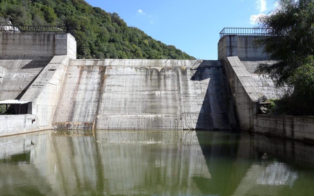 Construction of the Bmrin Dam