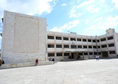 Schools Complex in Qninis